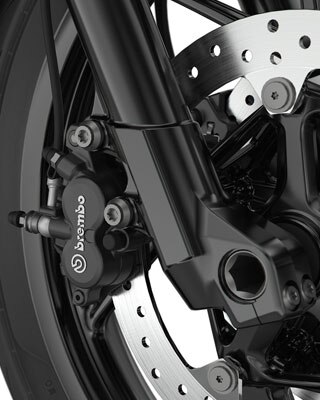 We see the brake system of the F 750 GS.