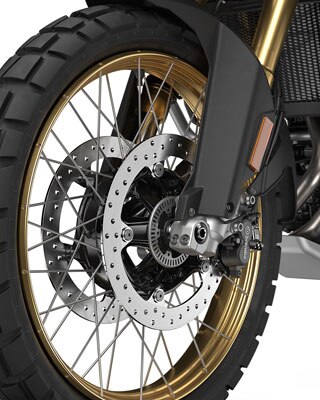 We see the brake system of the F 850 GS Adventure.