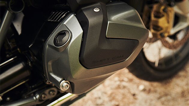 The BMW R 1250 GS with BMW ShiftCam.