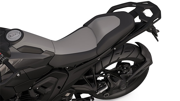 The comfortable seats of the R 1300 GS Triple Black from BMW Motorrad