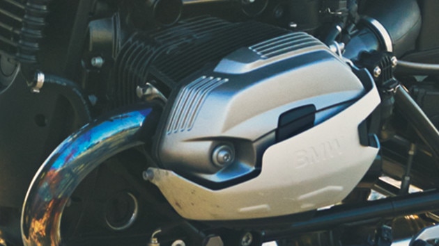 R nine T boxer engine