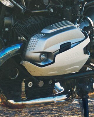 R nine T boxer engine