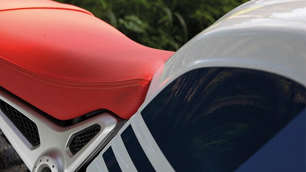 R nineT Urban G/S red colour scheme